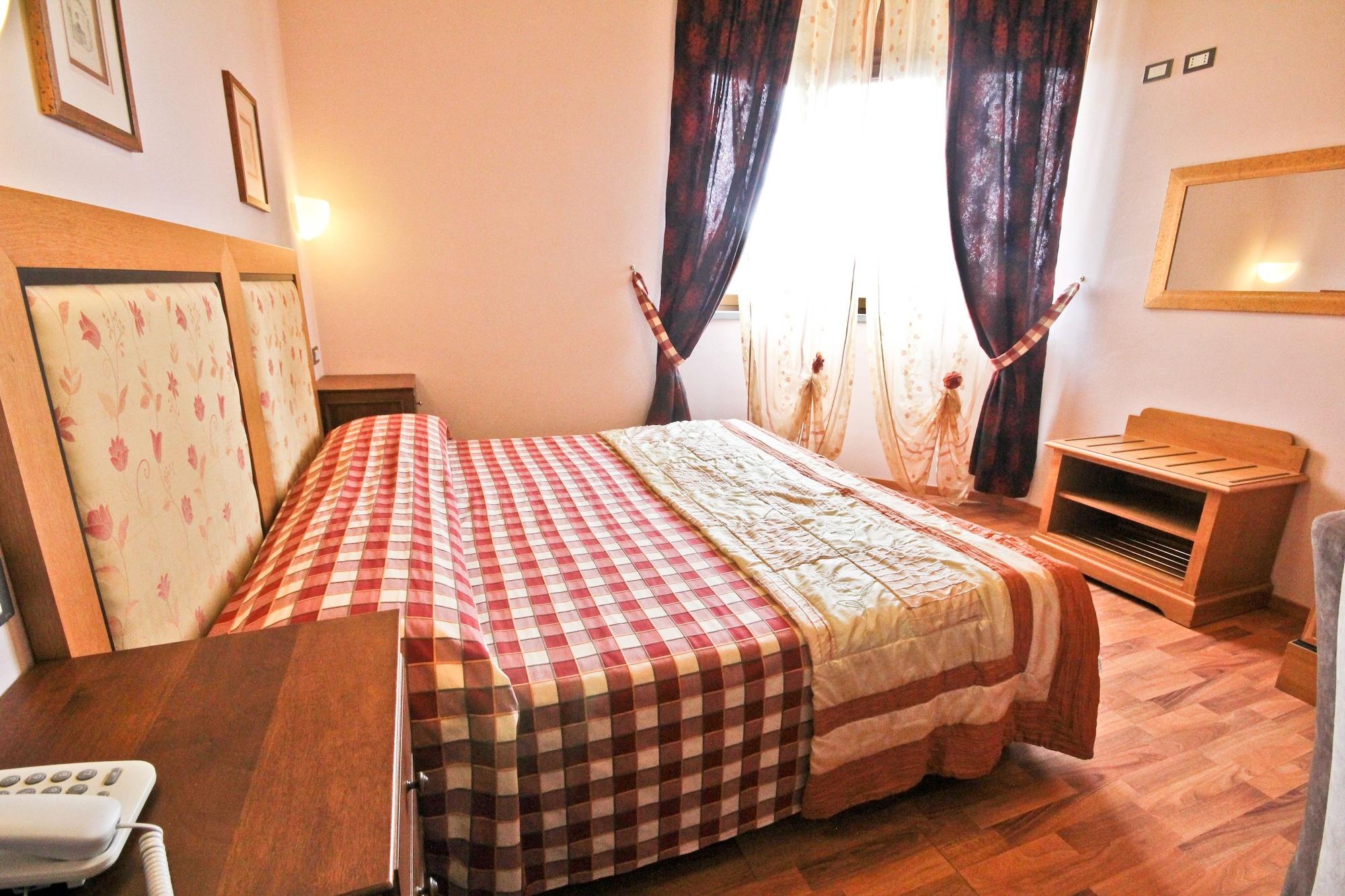 Hotel Il Giardino Siena Esterno foto