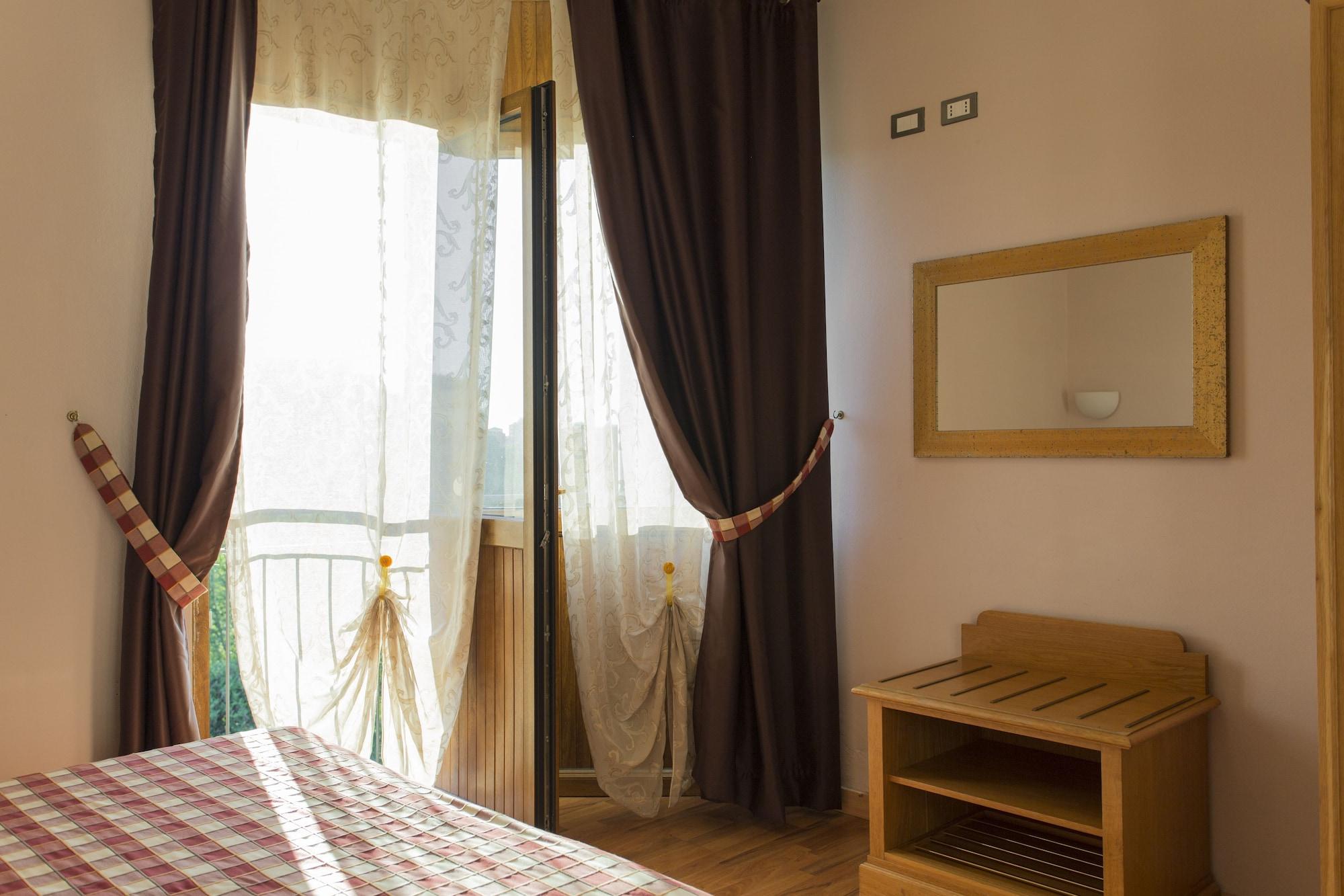 Hotel Il Giardino Siena Esterno foto